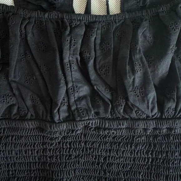 Stradivarius Black Eyelet Ruffle Crop Top (Size S) New Without Tags 🖤 - Picture 9 of 12